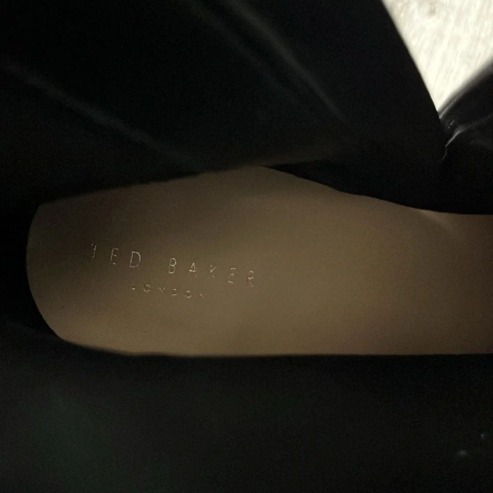 Ted Baker Neomie‎ Suede Block Heeled Ankle Boots Zipper Gold Black Womens 9 / 39